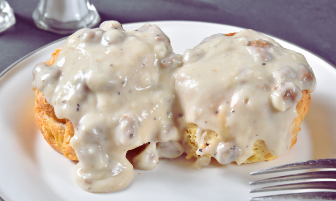 Gravy Love Without the Salt: Irresistible Low Sodium Country Sausage Gravy!